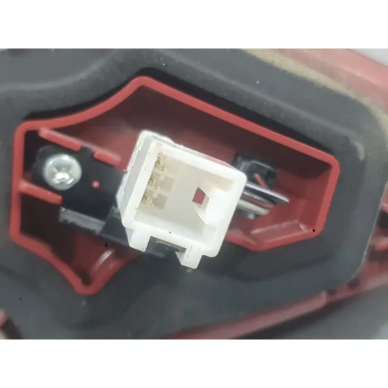 Piloto Trasero Derecho Interior para Kia Stonic (Yb)