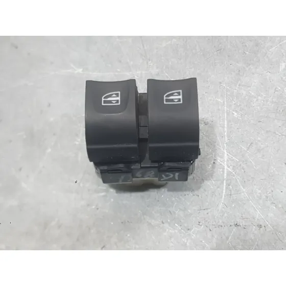 Mando Elevalunas Delantero Izquierdo para Dacia Sandero Iii