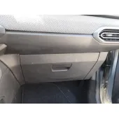 Guantera para Dacia Sandero Iii