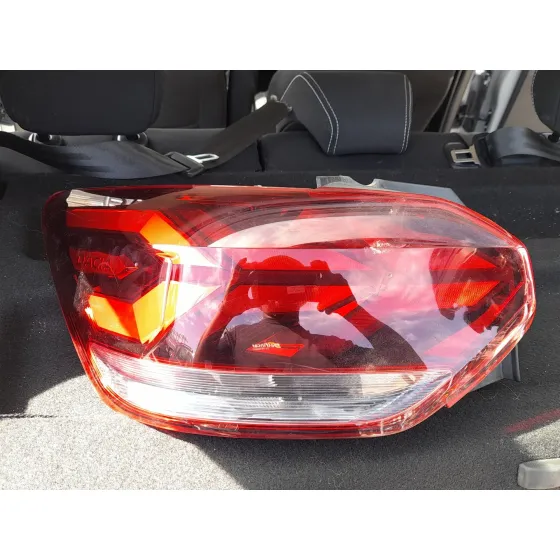 Piloto Trasero Izquierdo para Dacia Sandero Iii