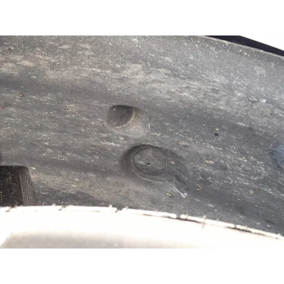 Plastico Pase Rueda Del. Izq. para Dacia Sandero Iii