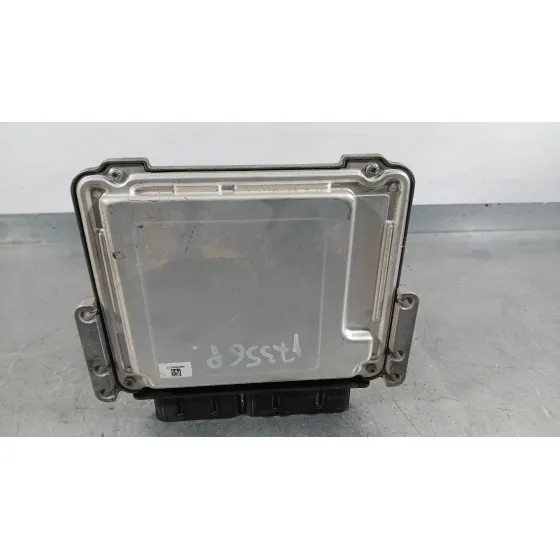 Centralita Motor Uce para Opel Corsa F (P2Jo)