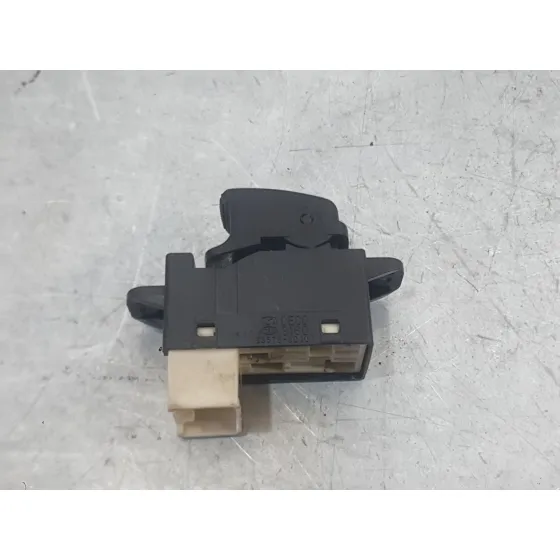 Mando Elevalunas Trasero Izquierdo para Kia Cerato I Hatchback (Ld)