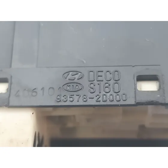 Mando Elevalunas Trasero Izquierdo para Kia Cerato I Hatchback (Ld)