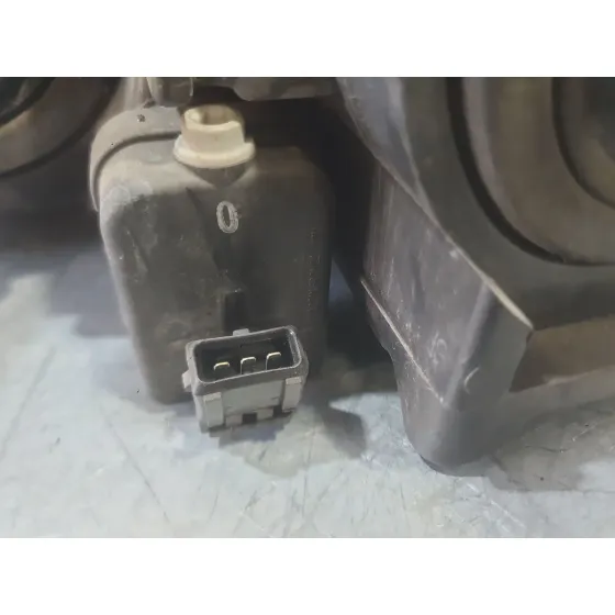 Faro Derecho para Toyota Rav 4 Iii (_A3_)