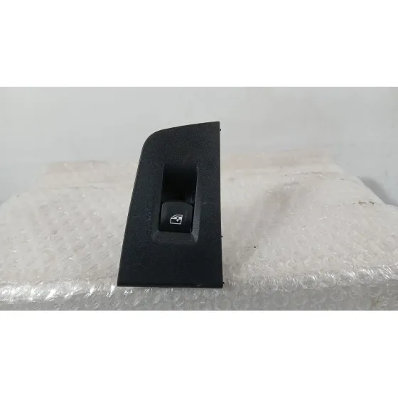 Mando Elevalunas Delantero Derecho para Bmw 1 (F40)