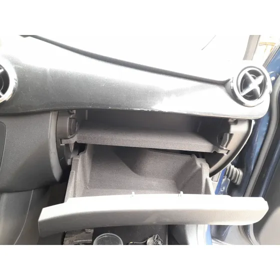 Guantera para Mercedes-Benz Clase B Sports Tourer (W246, W242)