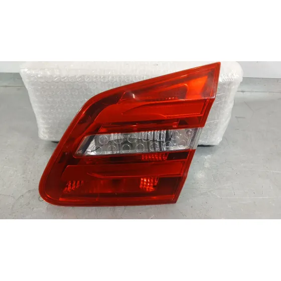 Piloto Trasero Derecho Interior para Mercedes-Benz Clase B Sports Tourer (W246, W242)