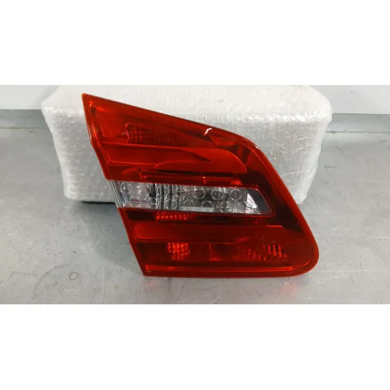 Piloto Trasero Izquierdo Interior para Mercedes-Benz Clase B Sports Tourer (W246, W242)
