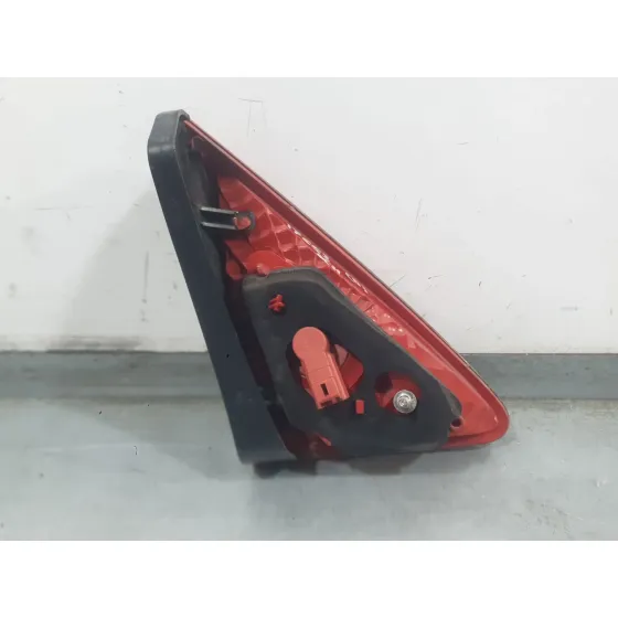 Piloto Trasero Derecho Interior para Peugeot 3008 I Monospace (0U_)