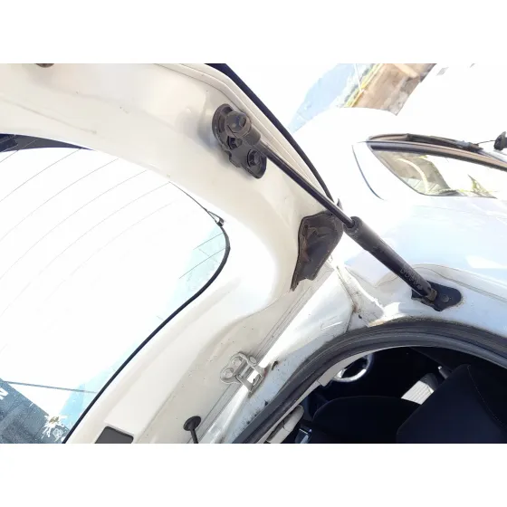 Amortiguadores Maletero / Porton para Toyota Yaris (_P13_)
