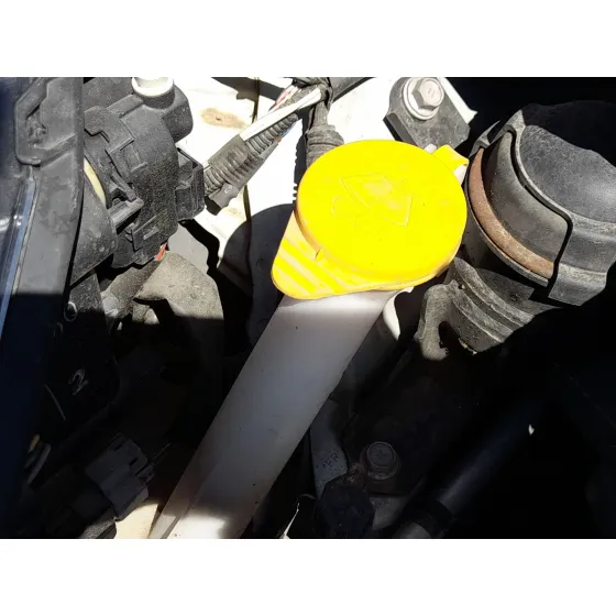 Deposito Limpia para Toyota Yaris (_P13_)