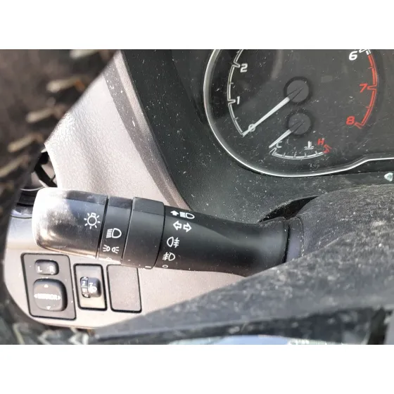 Mando Luces Y Limpia para Toyota Yaris (_P13_)