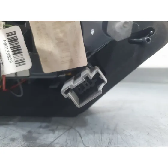 Piloto Trasero Derecho Interior para Ford Mondeo V Hatchback (Ce)