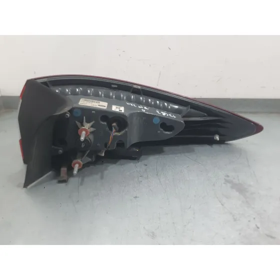 Piloto Trasero Izquierdo Exterior para Ford Mondeo V Hatchback (Ce)