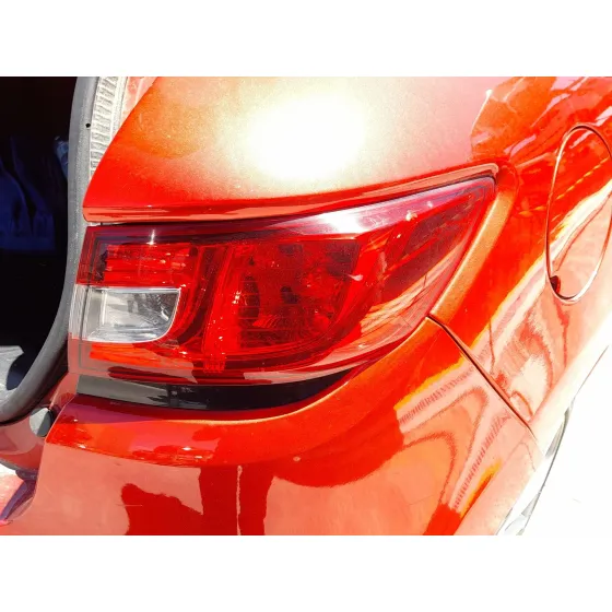 Piloto Trasero Derecho Exterior para Renault Clio Iv (Bh_)