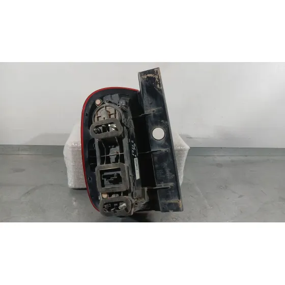Piloto Trasero Derecho para Dacia Duster (Hs_)