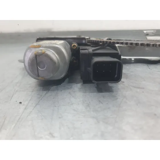 Elevalunas Delantero Izquierdo para Opel Corsa C (X01)