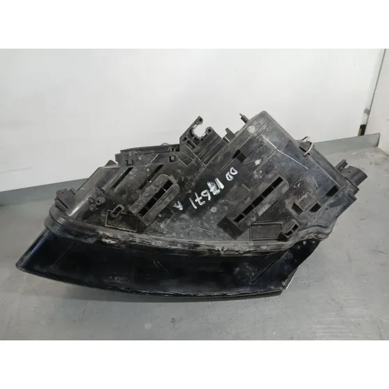 Faro Derecho para Audi Q5 (8Rb)