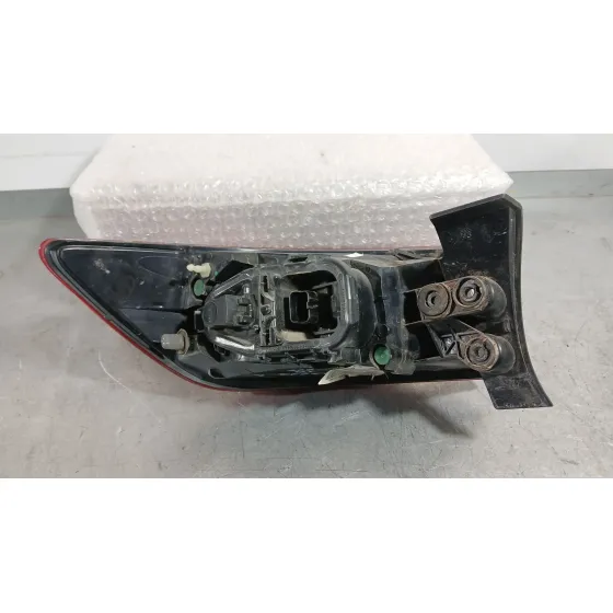 Piloto Trasero Derecho Exterior para Renault Clio Iv (Bh_)