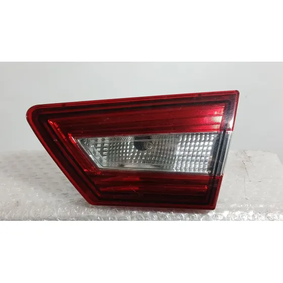 Piloto Trasero Derecho Interior para Renault Clio Iv (Bh_)