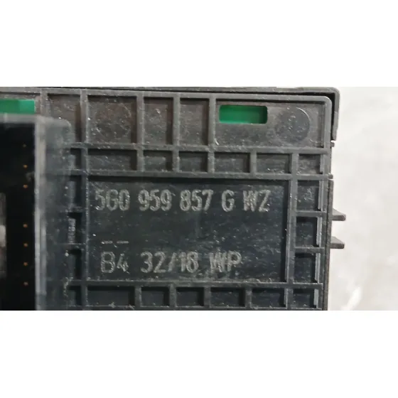 Mando Elevalunas Delantero Izquierdo para Volkswagen Polo Vi (Aw1, Bz1, Ae1)