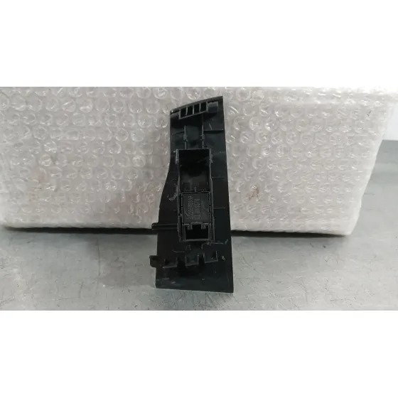 Mando Elevalunas Trasero Izquierdo para Volkswagen Polo Vi (Aw1, Bz1, Ae1)