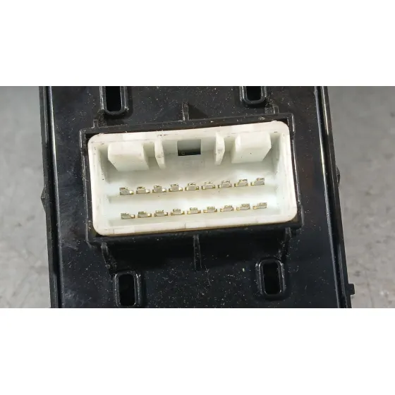 Mando Elevalunas Delantero Izquierdo para Kia Sportage Iv (Ql, Qle)