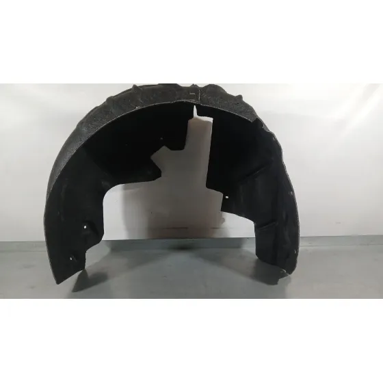 Plastico Pase Rueda Tras. Izq. para Seat Leon (5F1)
