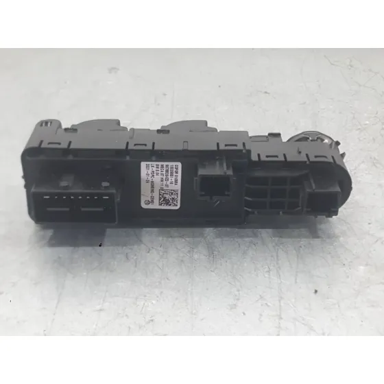Mando Elevalunas Delantero Izquierdo para Opel Corsa F (P2Jo)