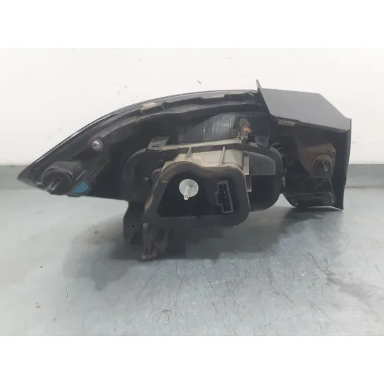 Piloto Trasero Derecho para Opel Corsa F (P2Jo)