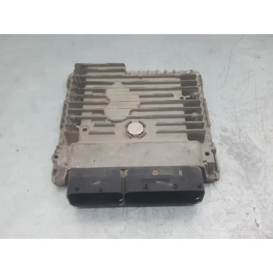 Centralita Motor Uce para Volkswagen Golf Vi (5K1)
