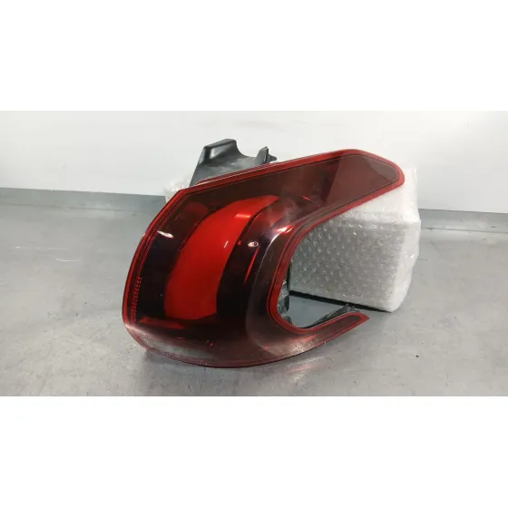 Piloto Trasero Derecho Exterior para Peugeot 2008 I (Cu_)