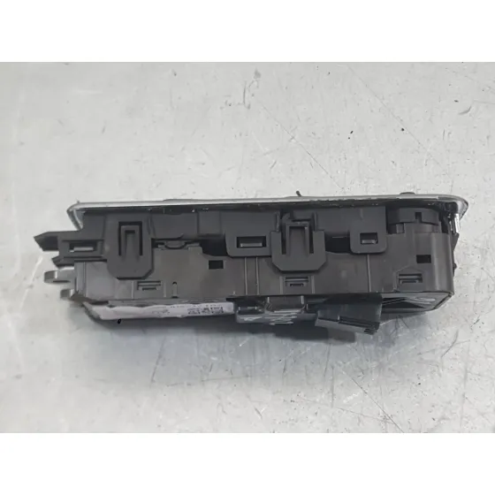 Mando Elevalunas Delantero Izquierdo para Jaguar F-Pace (X761)