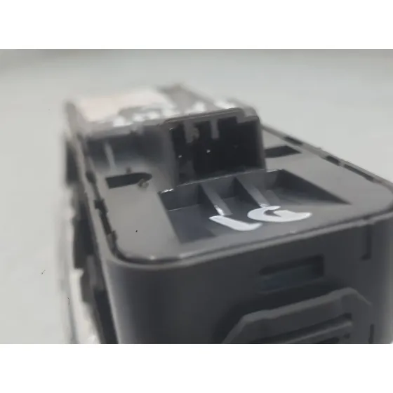 Mando Elevalunas Delantero Izquierdo para Jaguar F-Pace (X761)