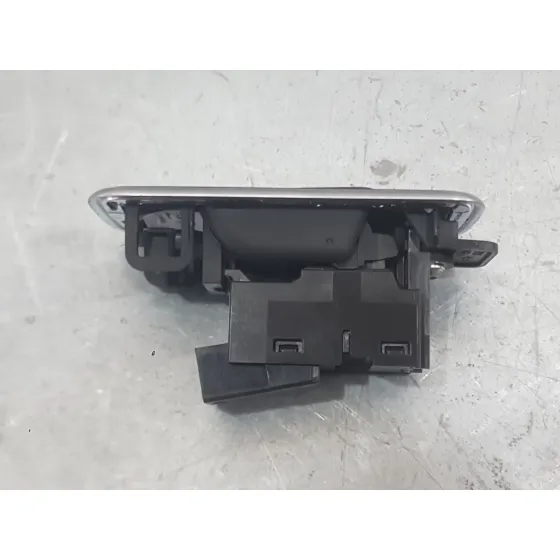 Mando Elevalunas Trasero Izquierdo para Jaguar F-Pace (X761)