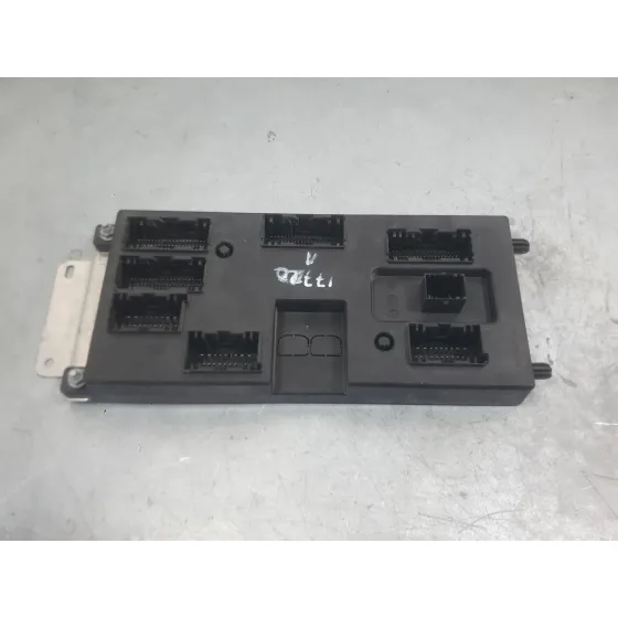 Caja Reles / Fusibles para Jaguar F-Pace (X761)