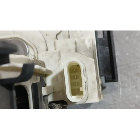 Cerradura Puerta Delantera Derecha para Mercedes-Benz Clase A (W176)