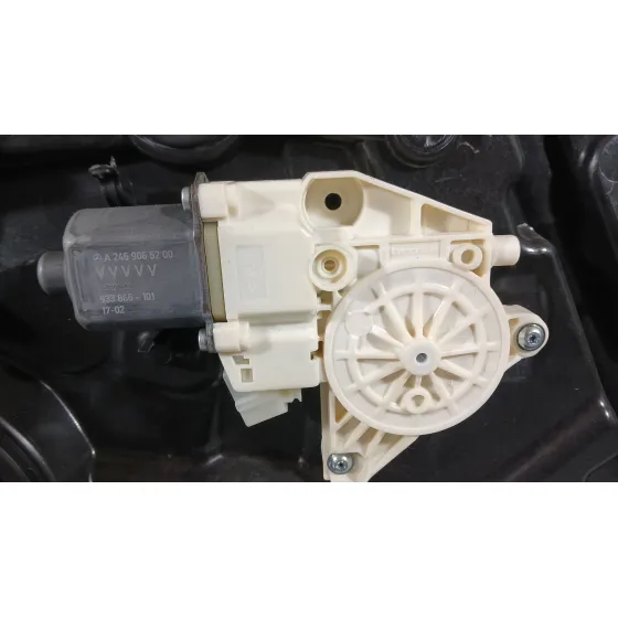 Elevalunas Delantero Derecho para Mercedes-Benz Clase A (W176)