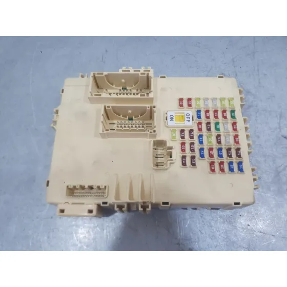Caja Reles / Fusibles para Hyundai I40 I (Vf)