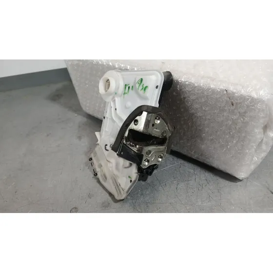 Cerradura Puerta Delantera Derecha para Toyota Aygo (_B4_)
