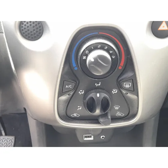 Mando Calefaccion / Aire Acondicionado para Toyota Aygo (_B4_)