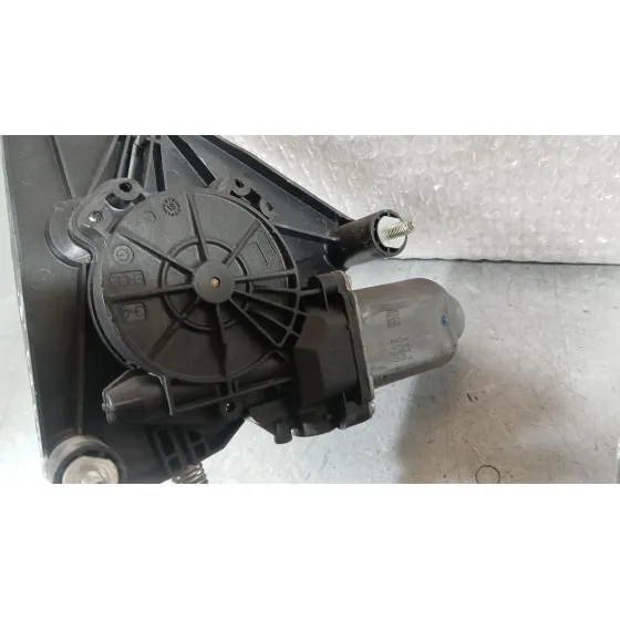 Elevalunas Delantero Izquierdo para Toyota Aygo (_B4_)