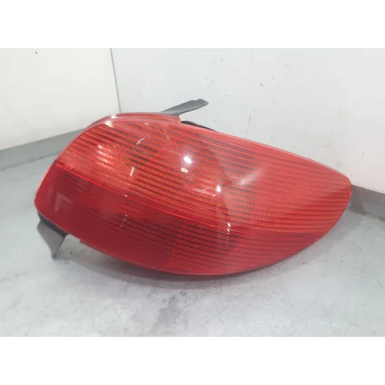 Piloto Trasero Derecho para Peugeot 206 Hatchback (2A/C)