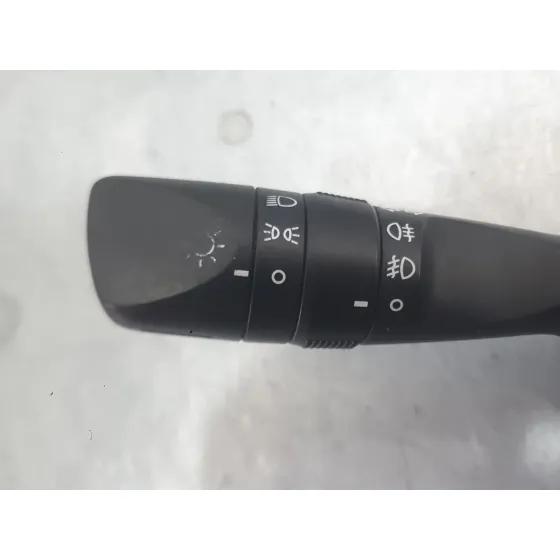 Mando Luces para Toyota Auris (_E18_)