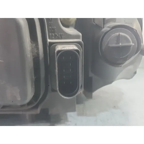 Faro Derecho para Audi A3 Sportback (8Pa)
