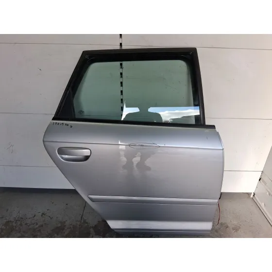 Puerta Trasera Derecha para Audi A3 Sportback (8Pa)