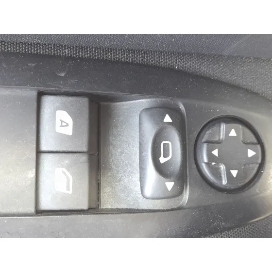 Mando Elevalunas Delantero Izquierdo para Peugeot 208 I (Ca_, Cc_)