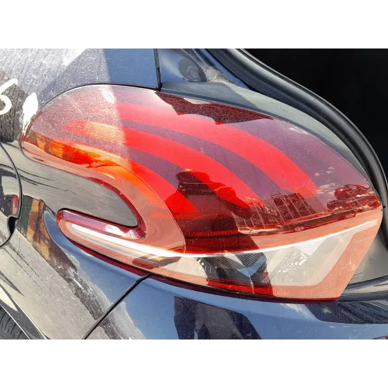 Piloto Trasero Izquierdo para Peugeot 208 I (Ca_, Cc_)