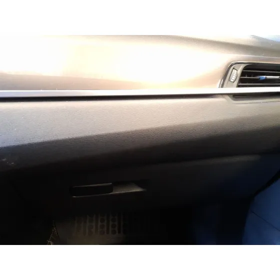 Guantera para Bmw X1 (F48)
